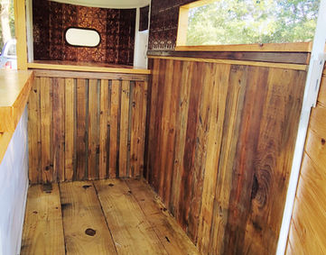 Mobile Horse Trailer Bar For Rent