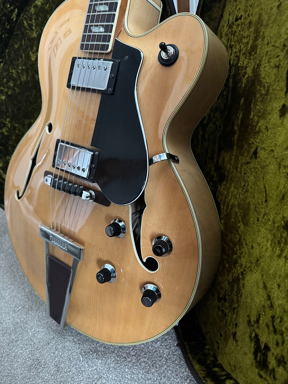 Thumbnail: Vintage Yamaha AE-12 Hollow body Guitar Natural Circa 1973