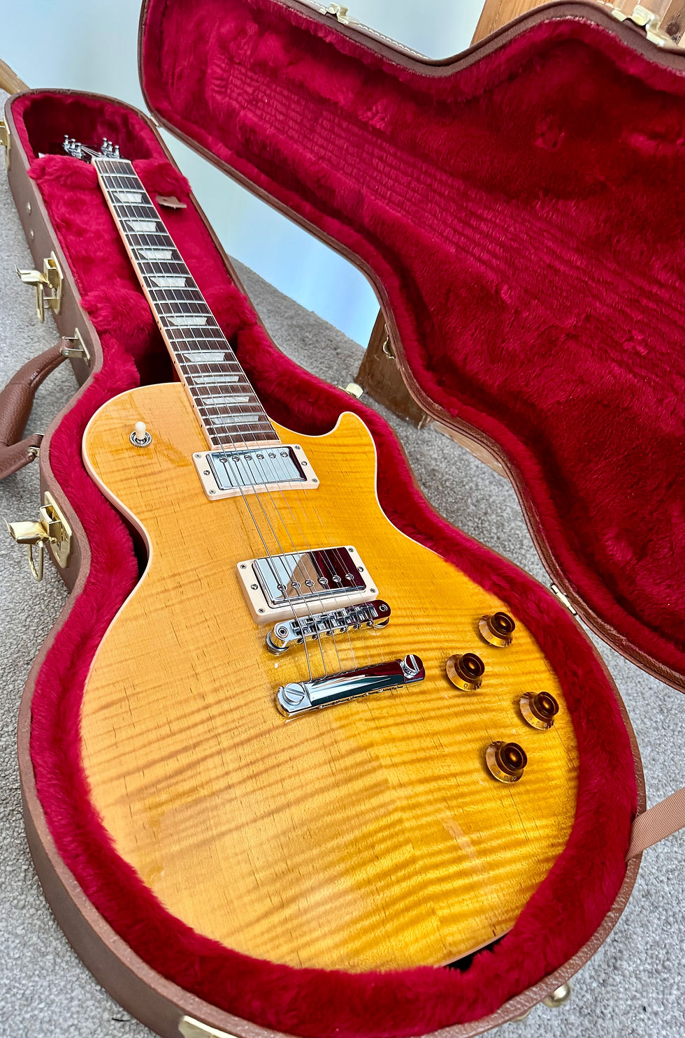 Thumbnail: Gibson Les Paul Standard Premium Plus Trans Amber 2019
