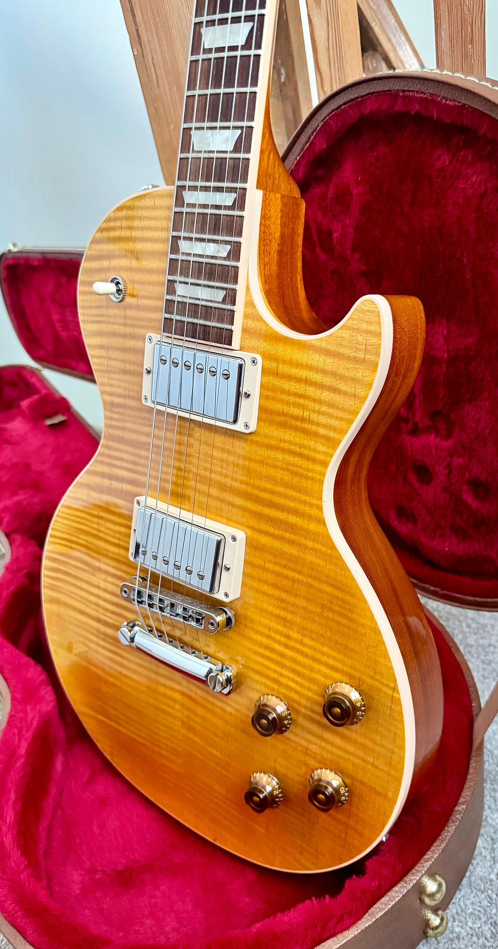 Thumbnail: Gibson Les Paul Standard Premium Plus Trans Amber 2019