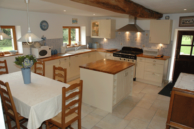 Gite kitchen