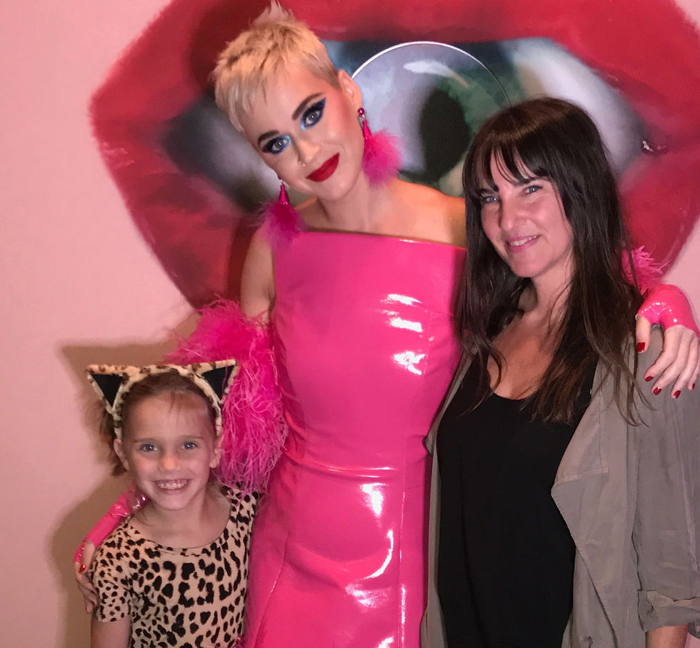 DeeDee & daughter with Katy Perry