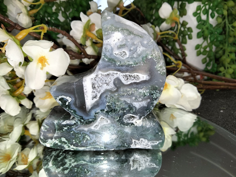 Thumbnail: Moss Agate Moon