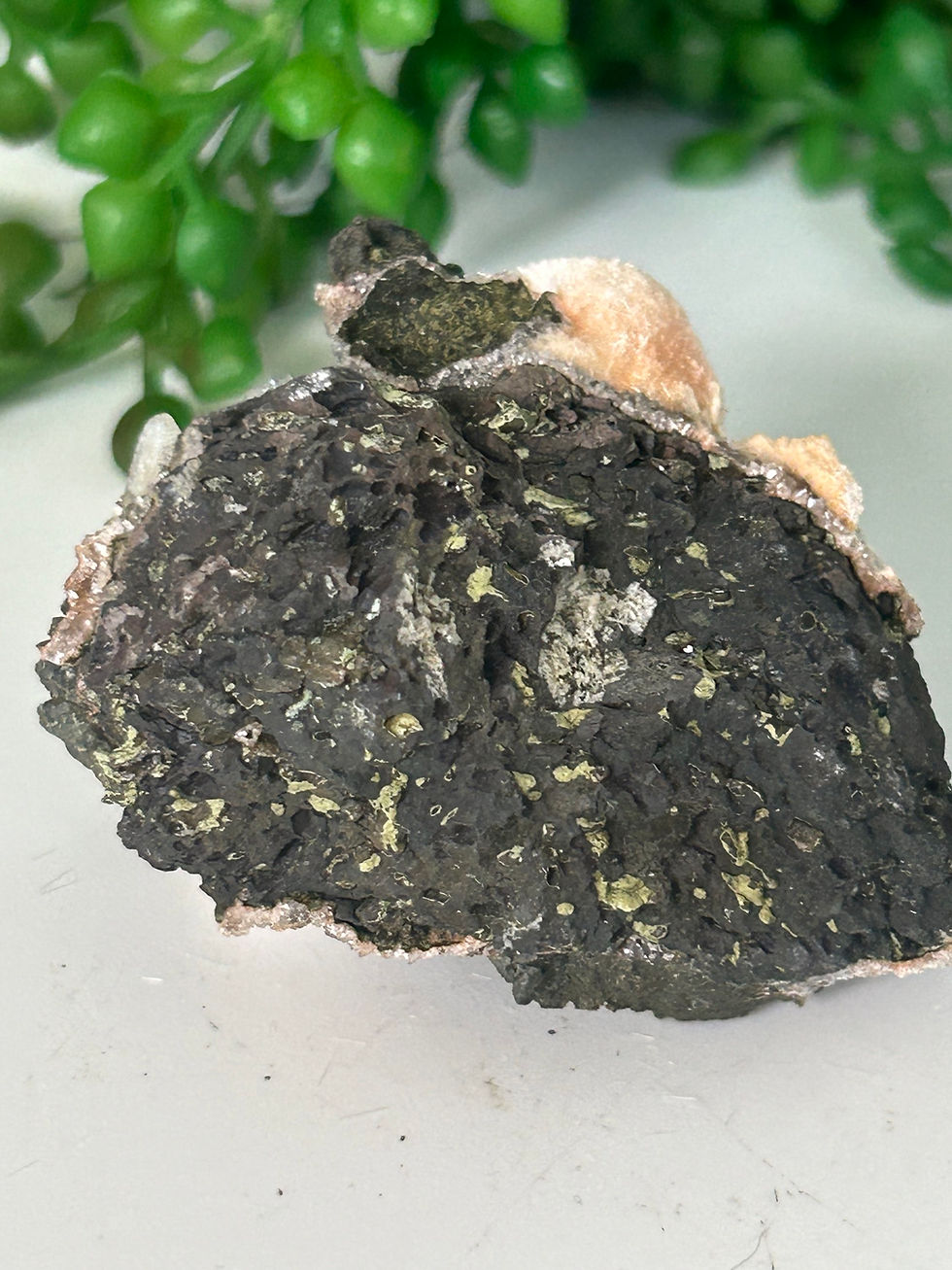 Thumbnail: Thomsonite Specimen