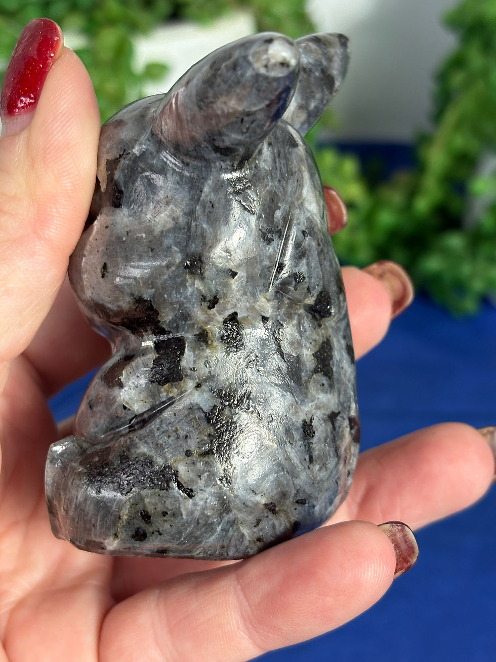 Thumbnail: Larvikite Pikachu Carving