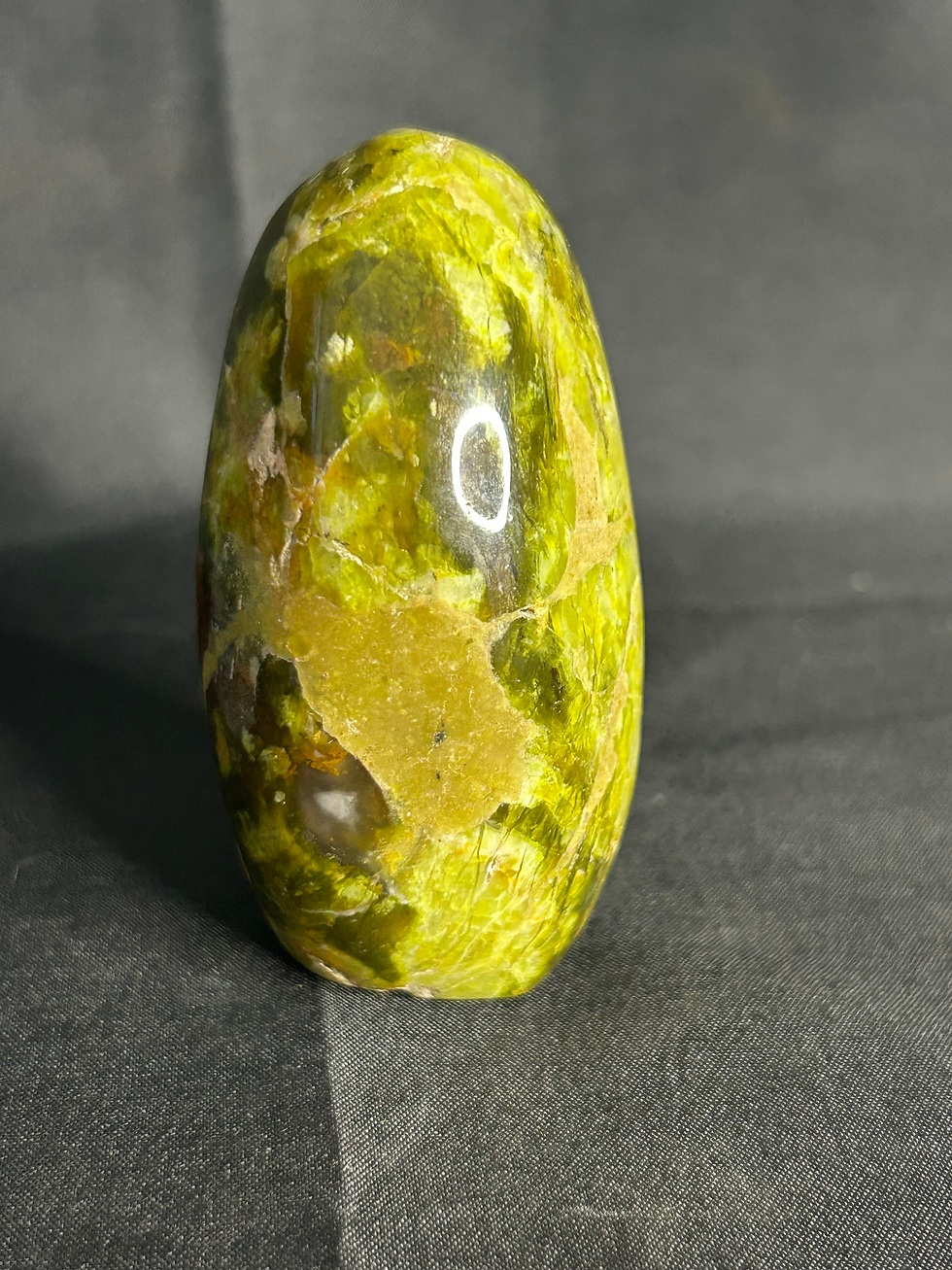 Thumbnail: Green Opal Freeform