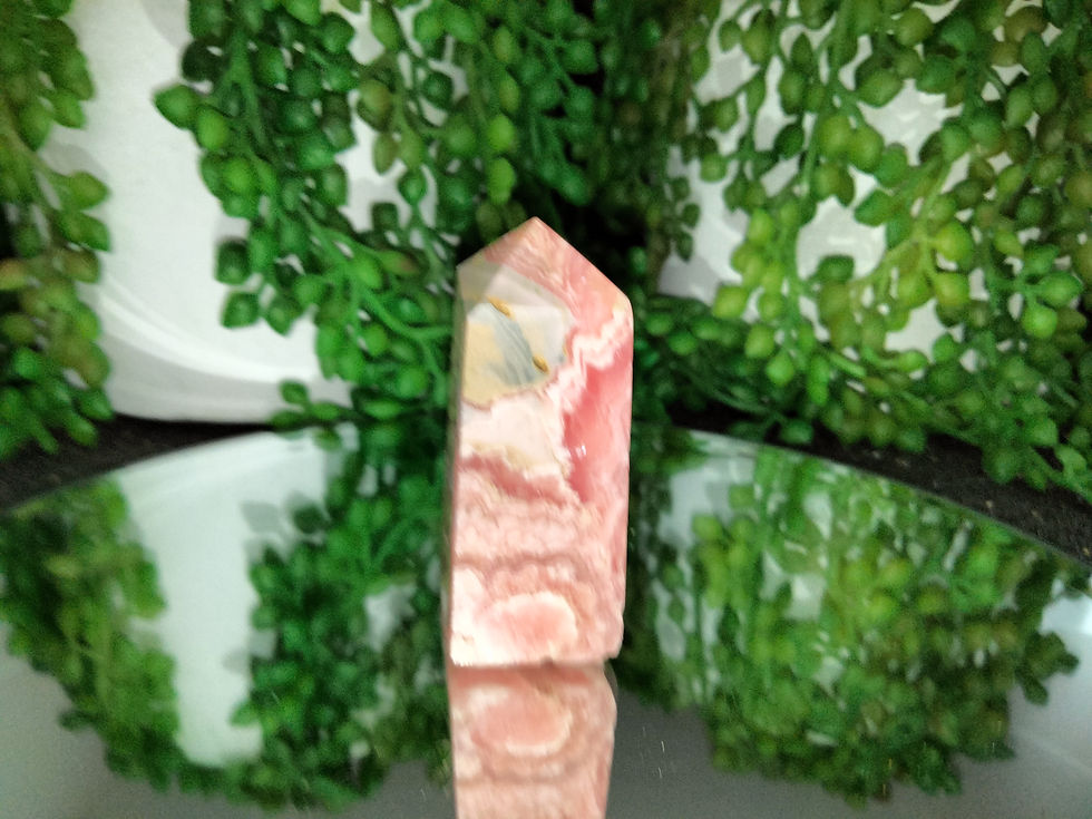 Thumbnail: Rhodochrosite Point
