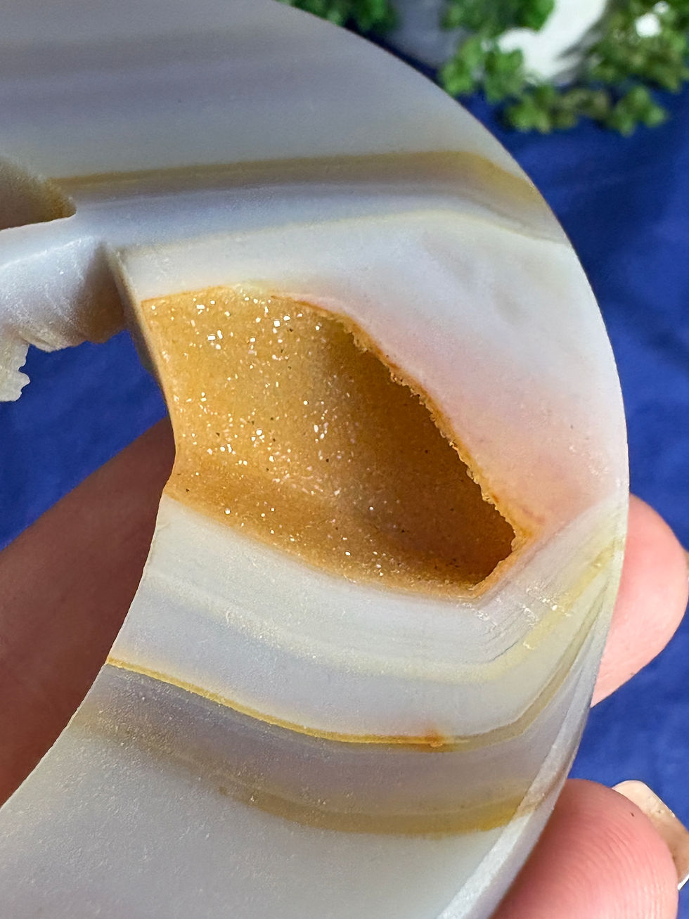 Thumbnail: Druzy Agate Hummingbird and Moon carving on stand
