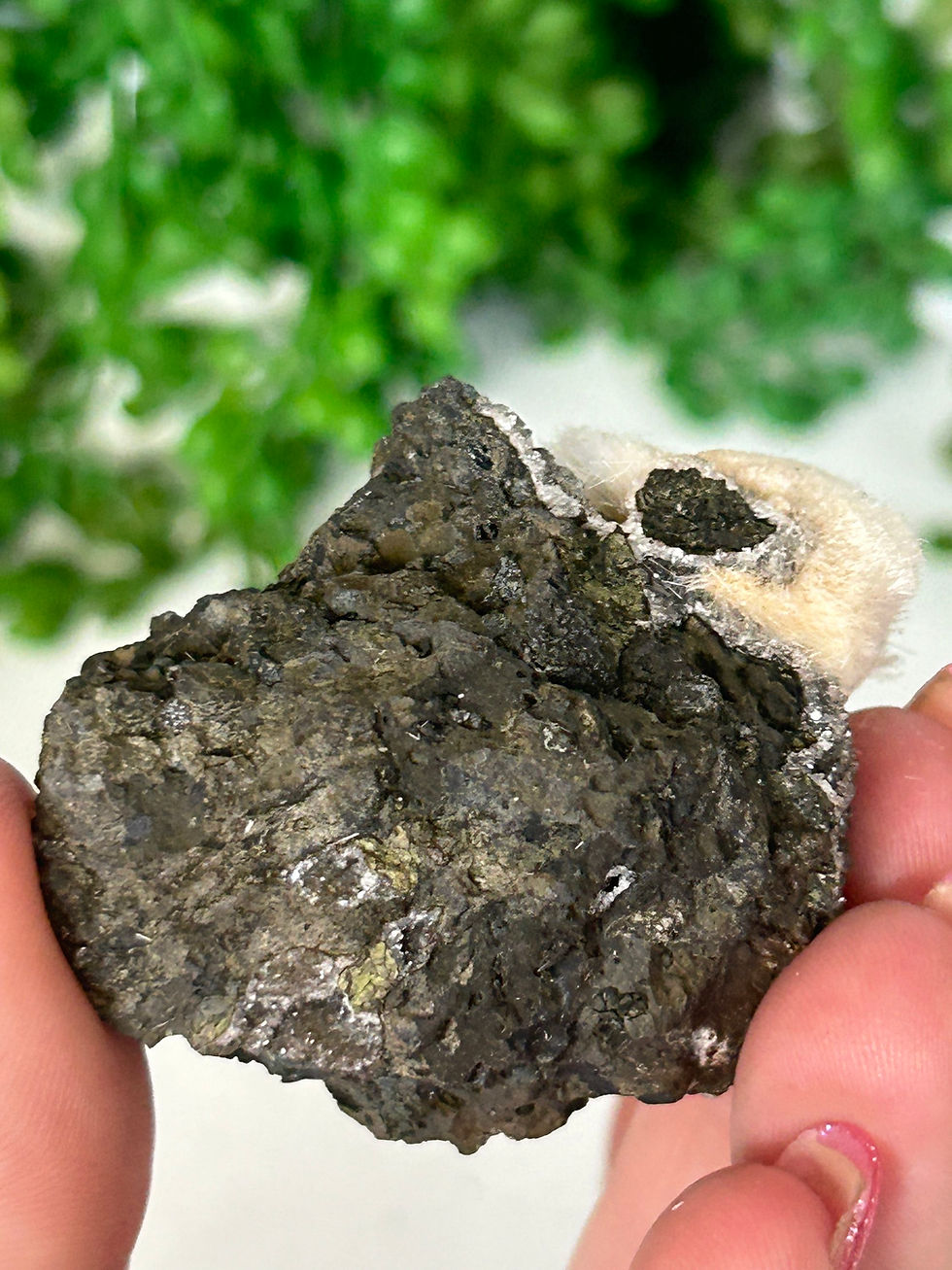 Thumbnail: Thomsonite Specimen