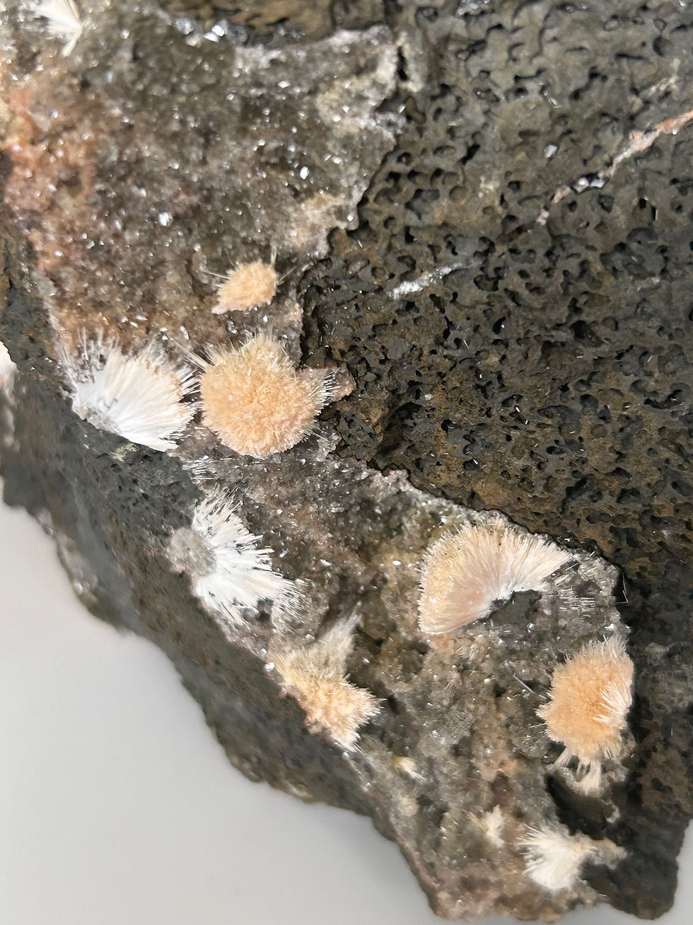 Thumbnail: Thomsonite Specimen