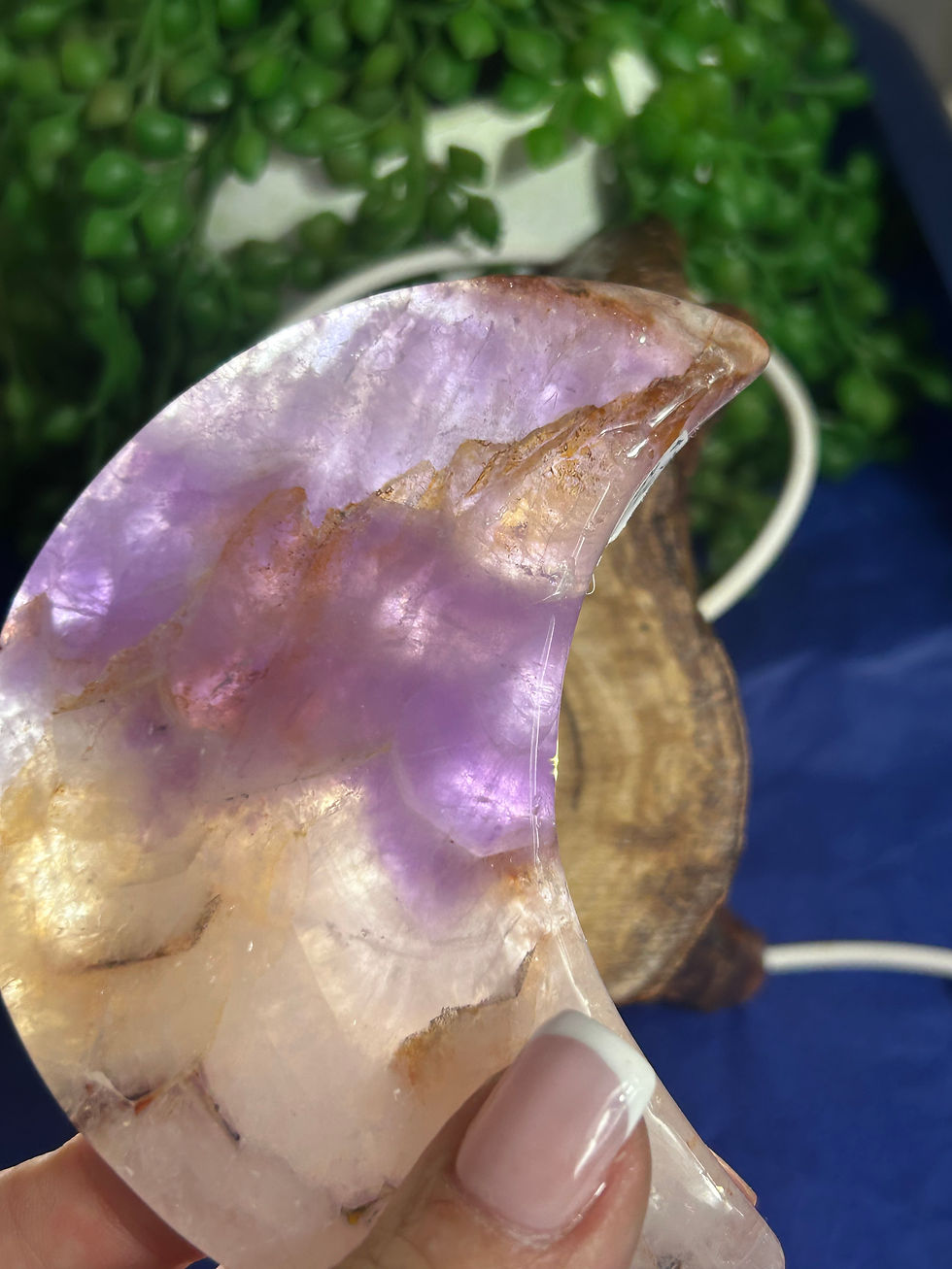 Thumbnail: Amethyst Agate Moon