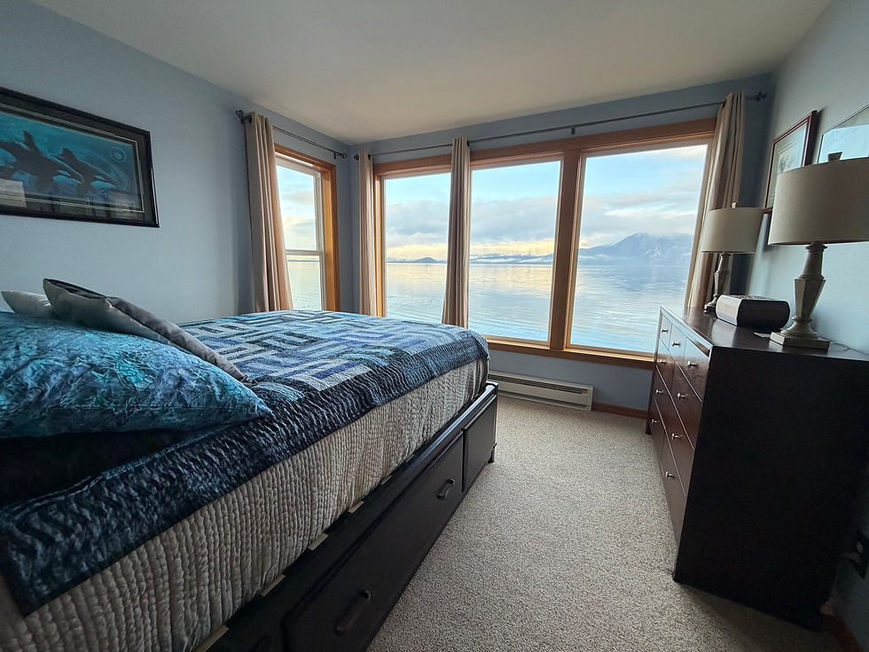 Sound-View-Orca-Room-(2)