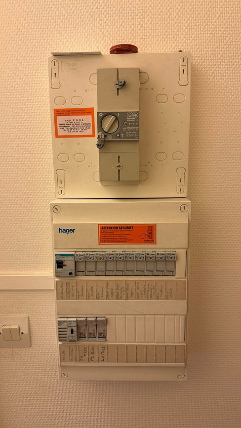 Remplacement d’un tableau électrique sur la commune de Sainte-Geneviève-des-Bois