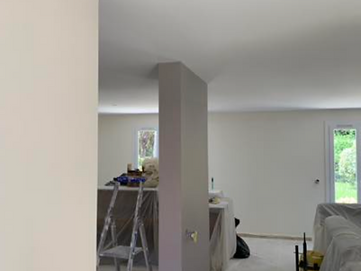Travaux de peinture dans un salon à Arpajon