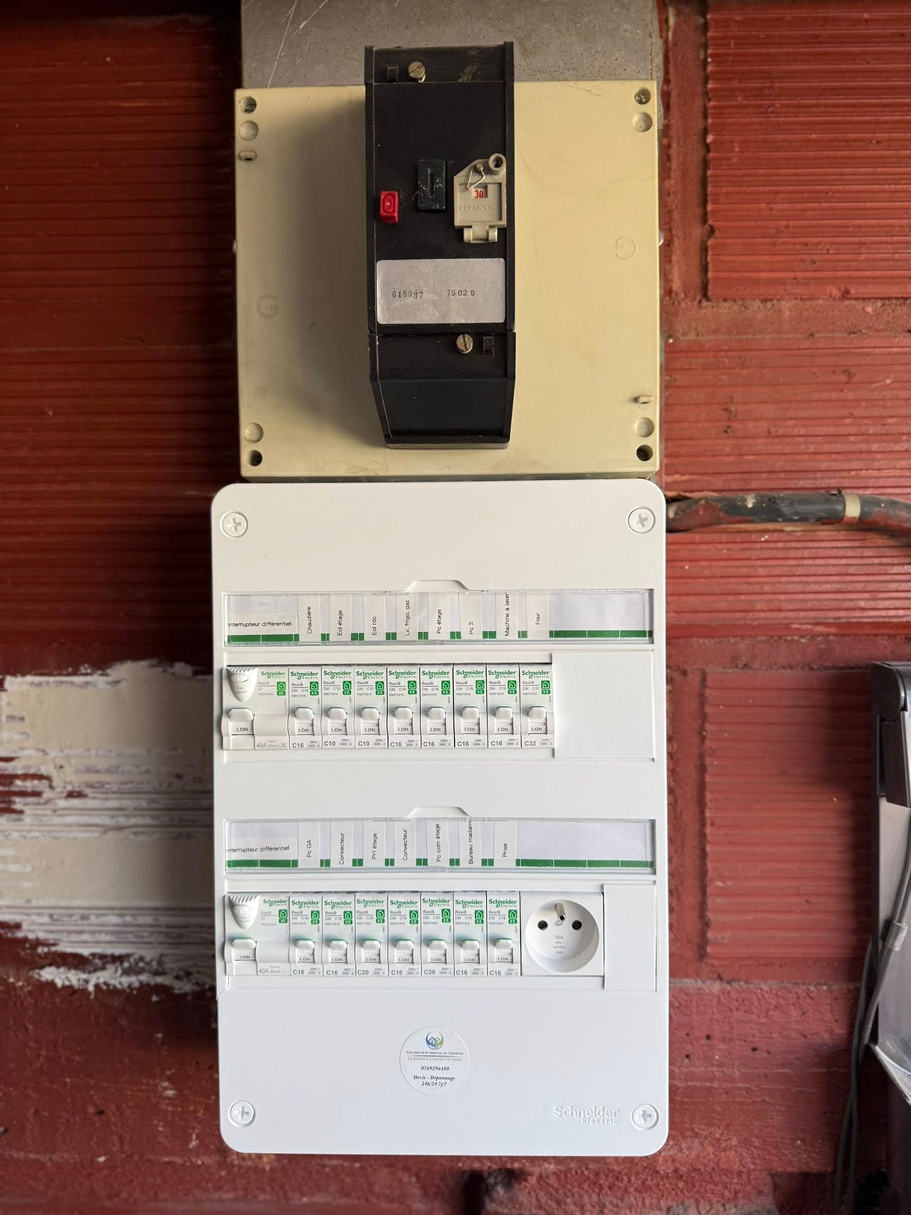 Remplacement d’un tableau électrique au Plessis-Pâté