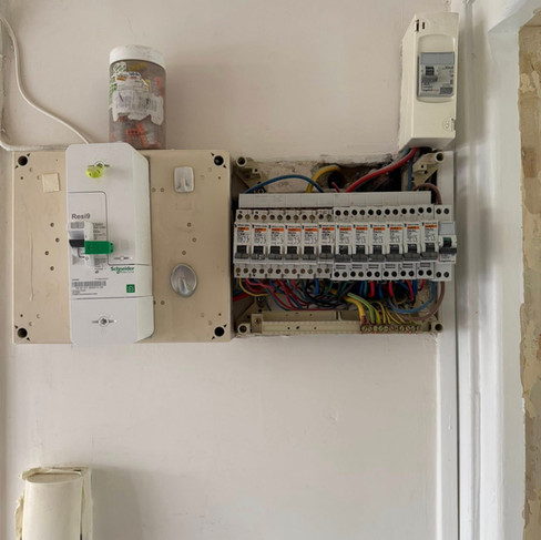 Remplacement d’un tableau électrique à Verrières-le-Buisson