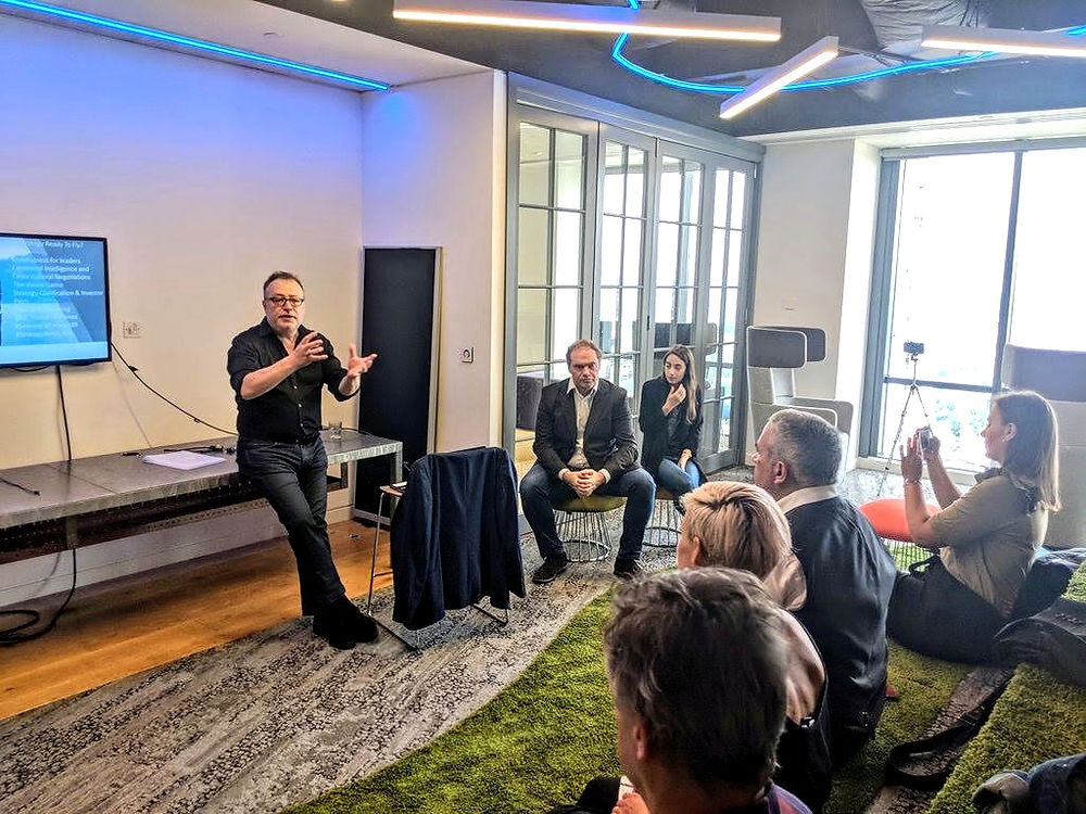 Business coach advising and mentoring top executives and entrepreneurs about innovation, and digital transition strategy. Coaching session focused on visualization, motivation, and performance optimization for success