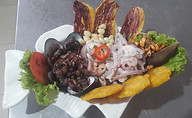 Ceviche mixto.jpeg