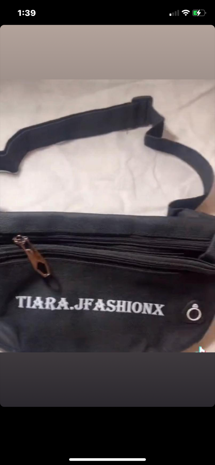 Thumbnail: Fendi packs 