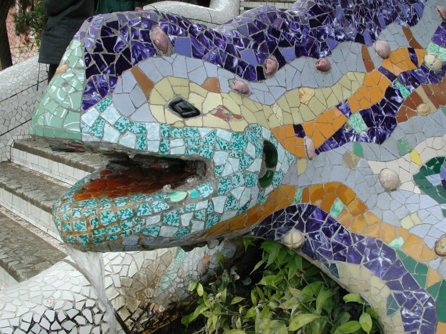 Park Güell Dragon. English Barcelona Tour