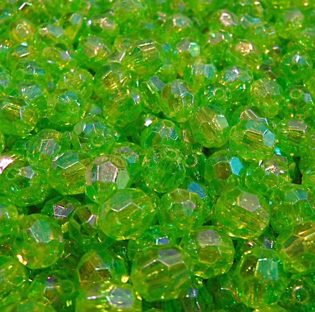 Mr. Derks UV Diamond Beads 8mm 50pk.