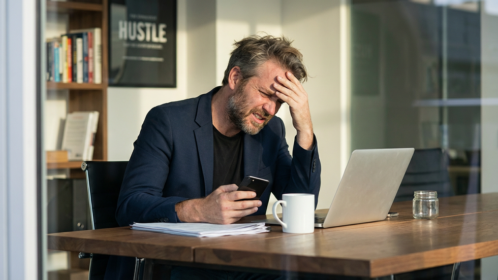 Cannabis CEO “Shocked and Confused” After Sliding Into 87 LinkedIn DMs and Not Getting Laid Once