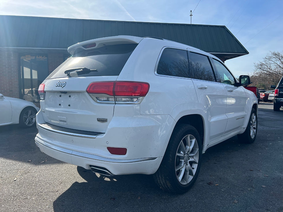 Thumbnail: 2016 Jeep Grand Cherokee Summit 4WD