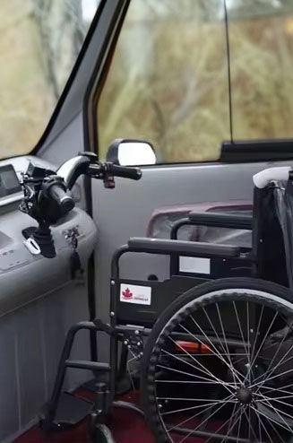 Cockpit JPG copy2.jpg
