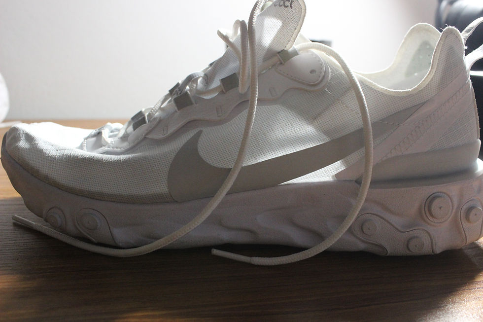 NIKE (React Element 55), muito bonitos… Mas podes passar estes