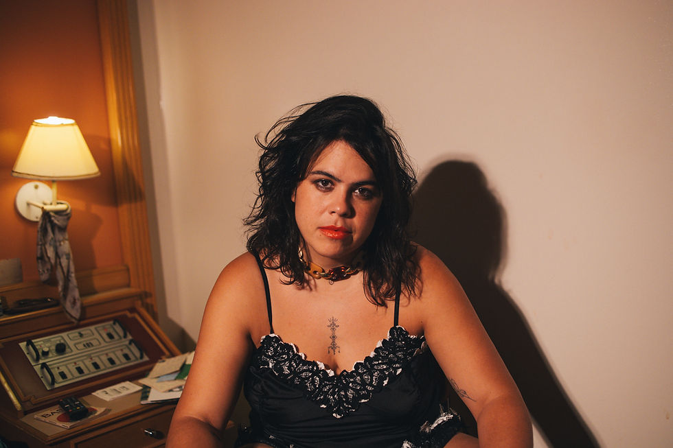 Bruna Lucchesi apresenta Bandoleira no Brasis no Paiol em Curitiba