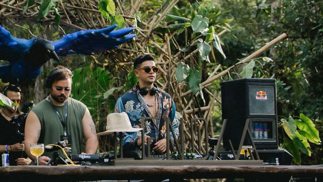 LENDAA Festival em Morretes com público em meio à natureza e música eletrônica