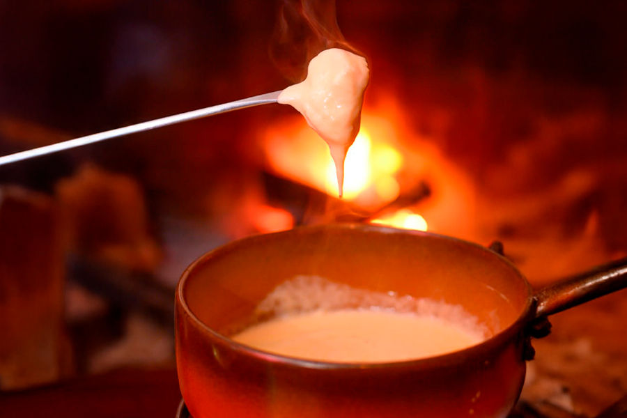 Fondue de queijo do Chalet Suisse, em foto disponibilizada no site oficial do restaurante.