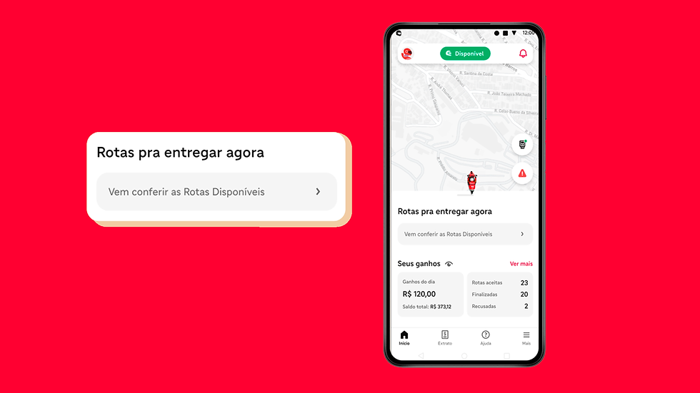Entregador usando aplicativo do iFood no celular escolhendo rota de entrega