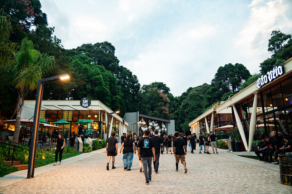 Parque Jaime Lerner em Curitiba em pauta sobre almoço, gastronomia e música ao vivo
