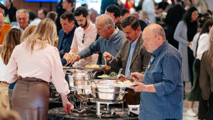 Feijoada beneficente dos Amigos do HC reúne gastronomia e solidariedade em Curitiba.
