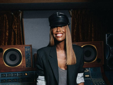 Honey Dijon se apresenta na Ópera de Arame em Curitiba com show de música eletrônica