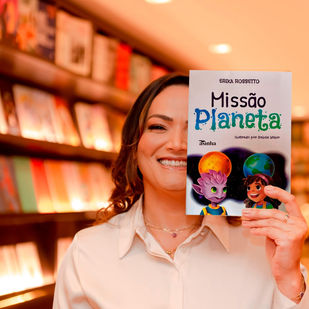 Escritora e astrônoma Erika Rossetto, radicada em Curitiba, lança livro infantil que une astronomia e sustentabilidade