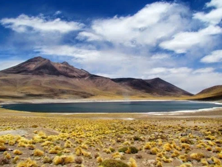 Imagem de destinos turísticos como Ushuaia, deserto do Atacama e paisagens da América do Sul em pacote de viagens da Schultz
