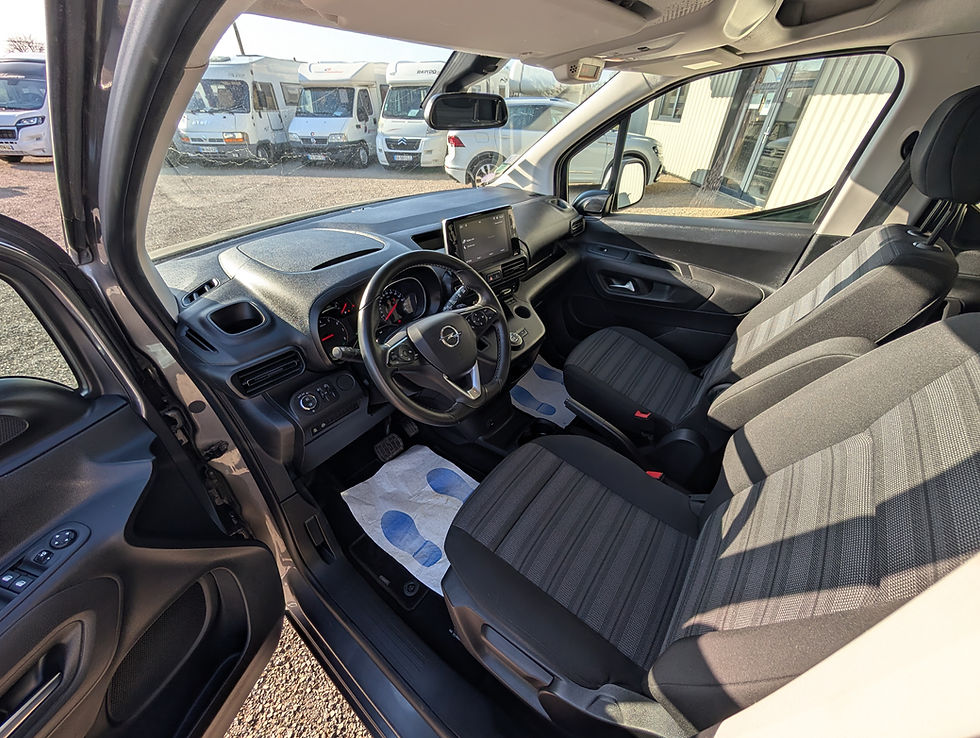 Miniature : OPEL Combo Life 1.2I 131CH Long 7 Places