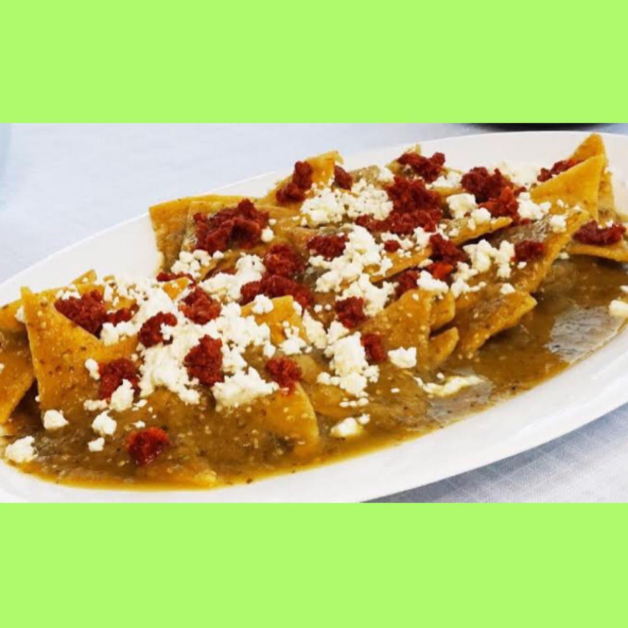 Chilaquiles con chorizo