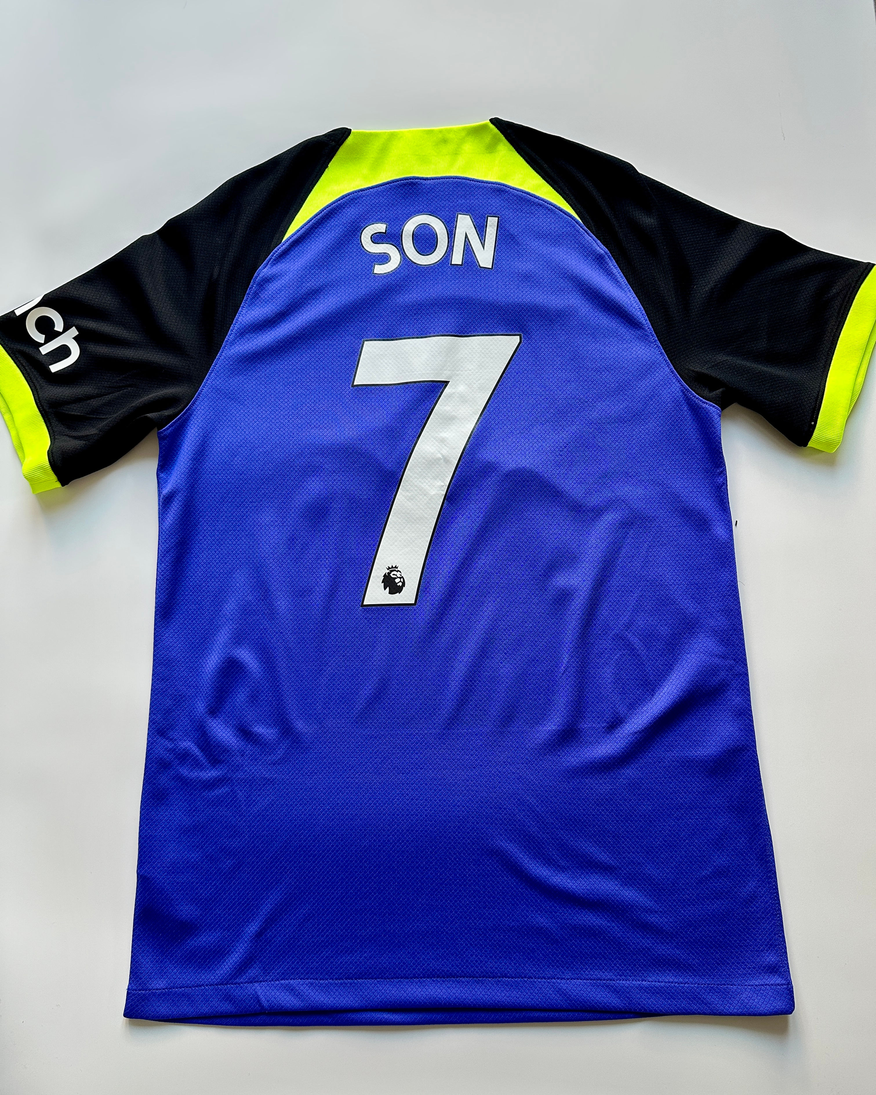 Buy Tottenham Hotspur 2022/23 Away Football Shirt – Son #7 Nike Kit | Kitdrop UK