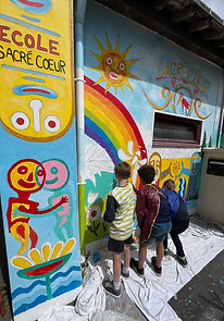 fresque-ecole-sacrecoeur-couleur-paysage.jpg