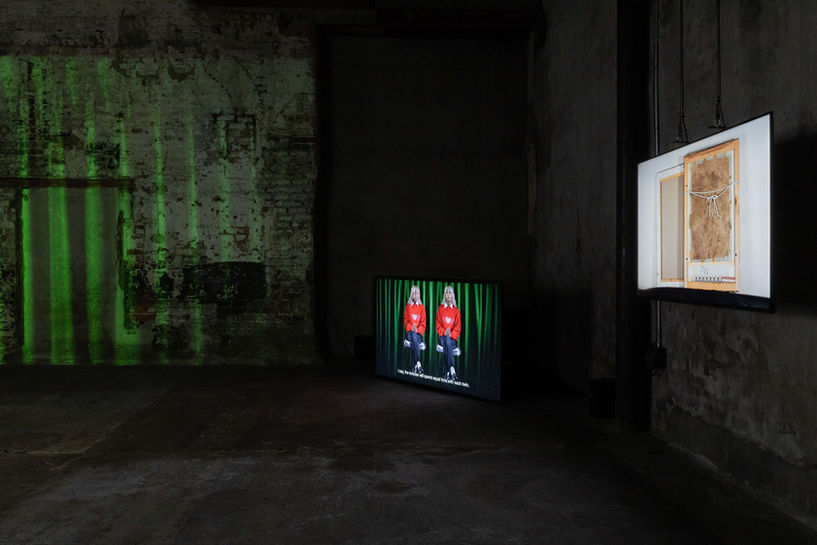 Gallery TV in corner 