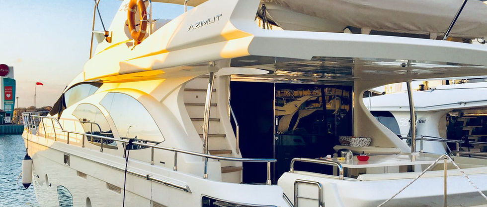 יאכטה מבט צד