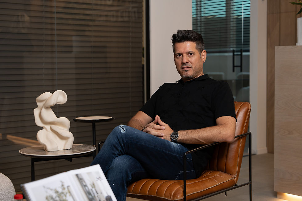 האל הדיגיטלי שבנינו: האם אנחנו בדרך לעתיד או לתהום?