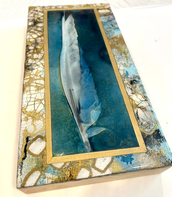 Thumbnail: Stands Alone