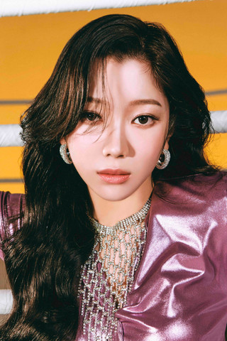 INTERVIEW: IS:SUE Talks KCON LA, Upcoming Tour, and Shining Goals