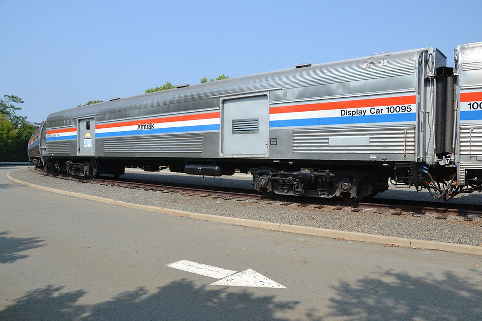 Thumbnail: Golden Gate Depot O Scale Amtrak Heritage Baggage Cars