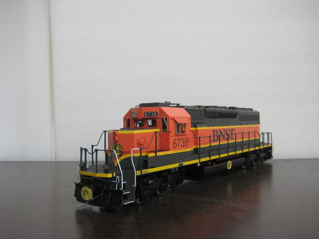 Sunset Models 3rd Rail O Scale 3 Rail BNSF SD40-2