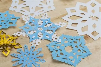 SNOWFLAKES.webp